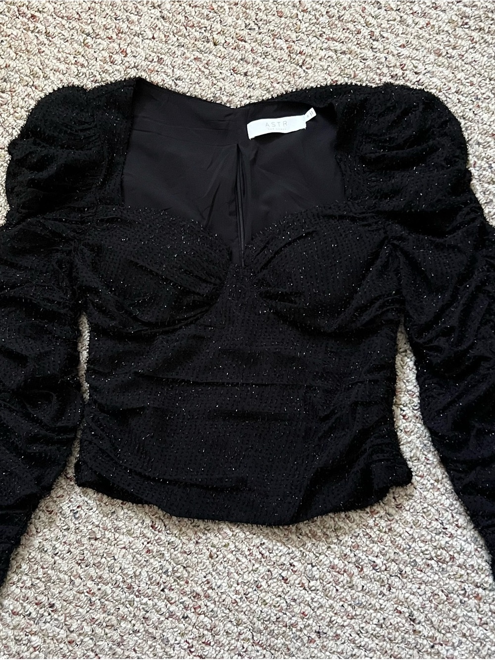 Astr Black Sparkle Puff-Sleeve Long Sleeve Crop Top